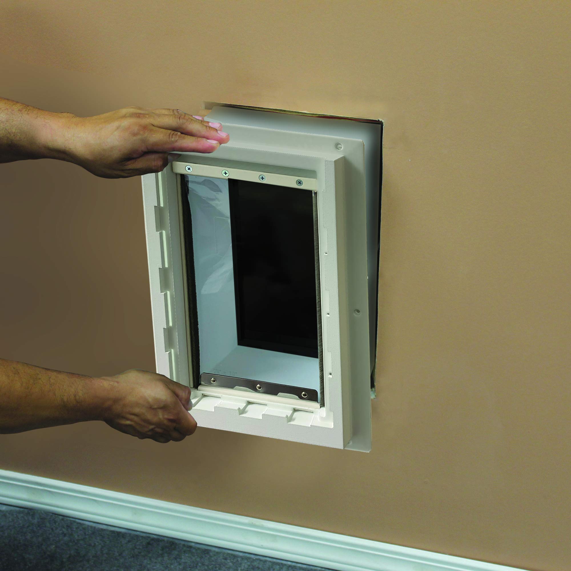 Ideal Pet Products lock-out slide demonstrates easy pet access control and privacy.