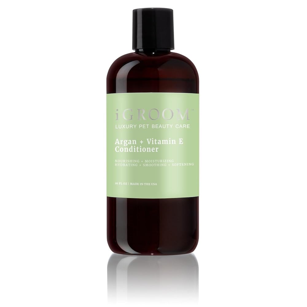 iGroom Argan Vitamin E conditioner bottle for silky, manageable coats