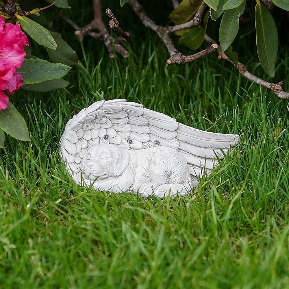 iHeartDogs compact memorial measures 9 by 5 by 4 inches