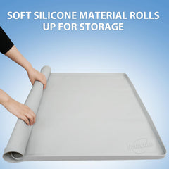 IMMCUTE pee pad holder high edges prevent leaks, keeping floors clean during potty training.