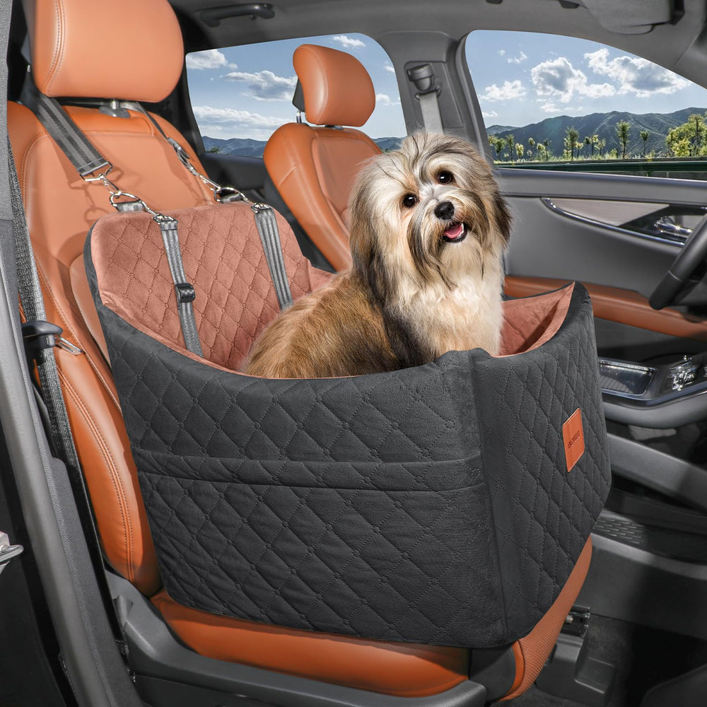 INDYBUD dog car seat in elevated position for better road view