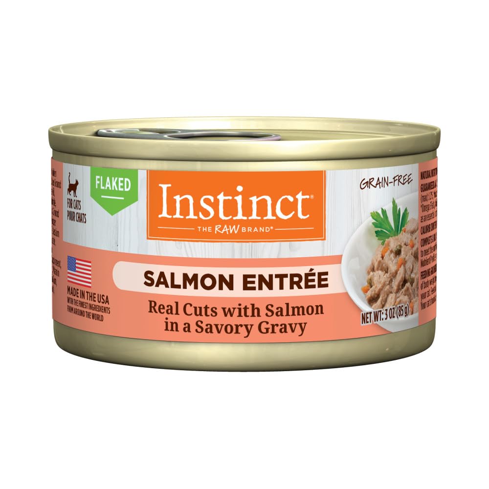 Instinct Flaked Entrée Salmon close-up features real salmon flakes for high-quality protein