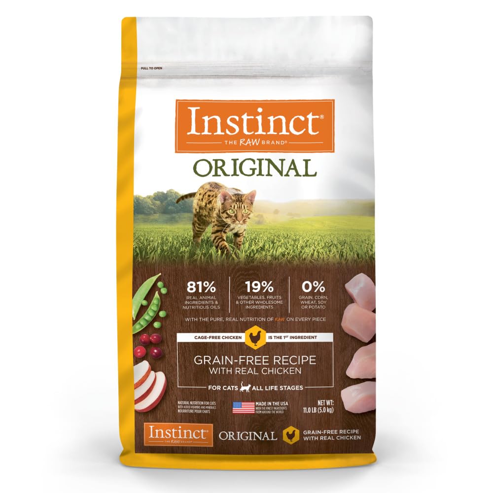 Instinct Original dry cat food packaging highlights real chicken for protein-rich nutrition.