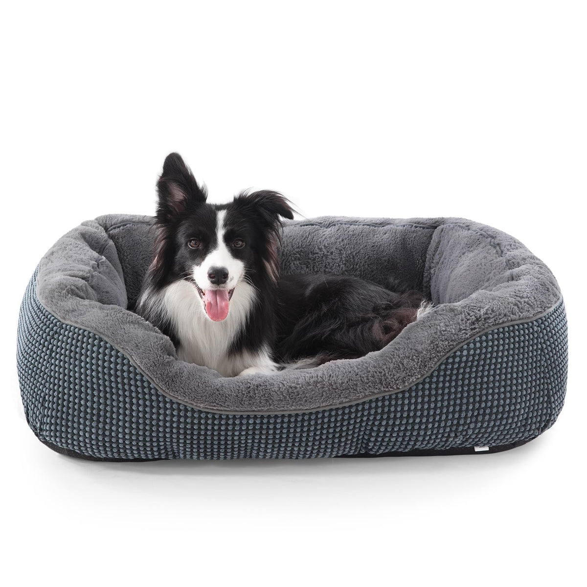 INVENHO dog bed Medium with side bolster for head support.