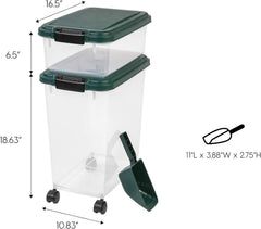 Airtight seal and snap-latch on IRIS Remington protect dry food from moisture.