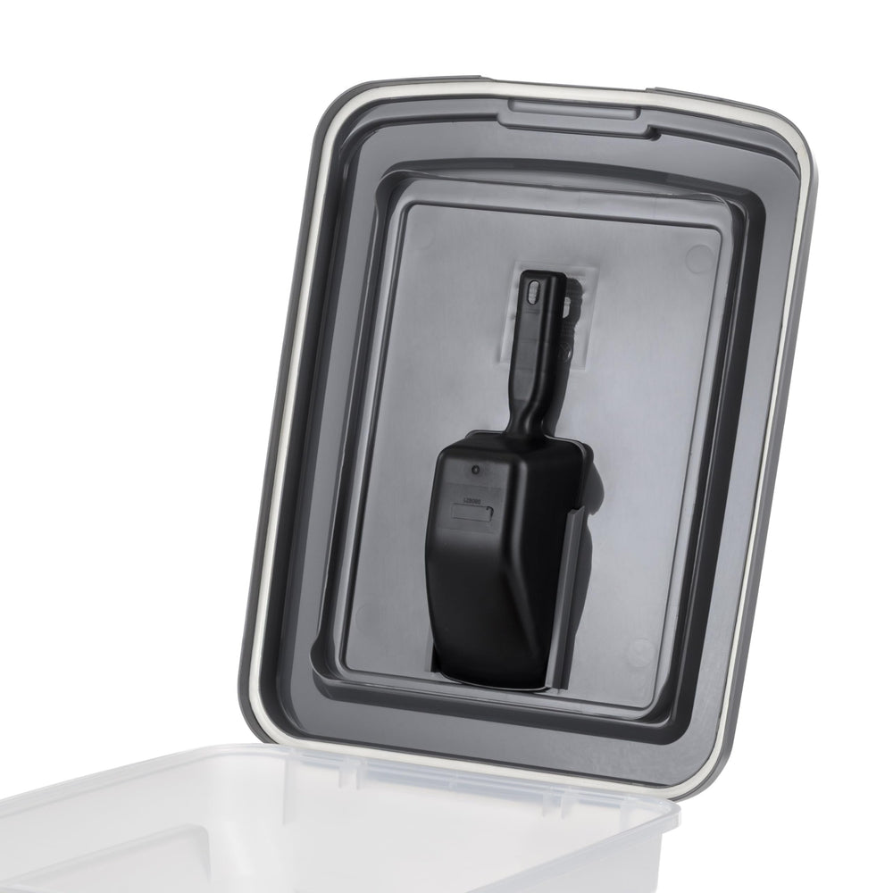IRIS USA BPA-free material protects stored dry foods