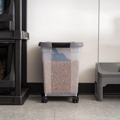 IRIS USA 25-pound capacity dry food container for multiple pets