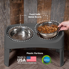 IRIS USA elevated stand with spill guard keeps feeding area clean