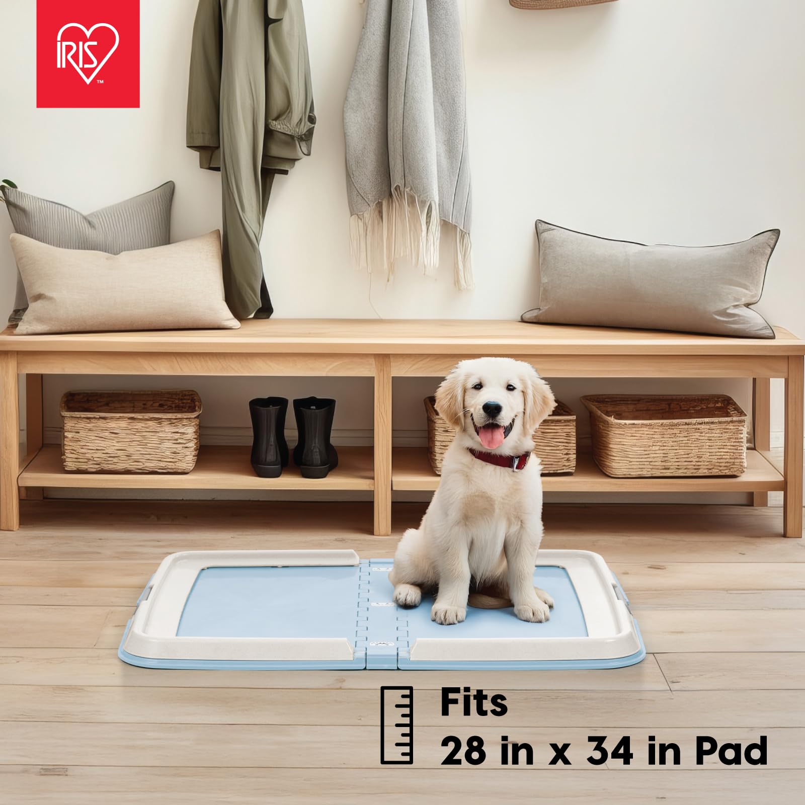 IRIS USA Pee Pad Holder non-slip feet stabilize the tray during training.