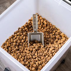IRIS USA sealed lid design keeps moisture out of pet foods.