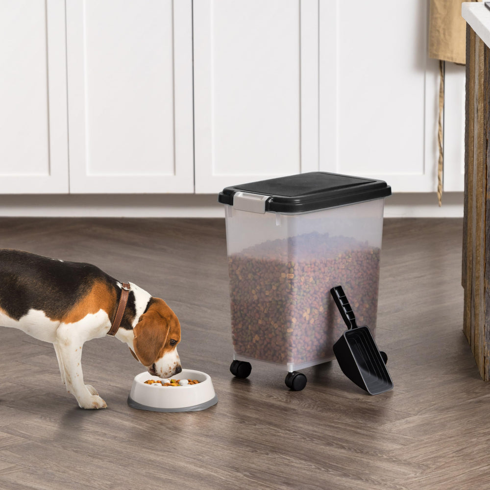IRIS USA slow feeder bowl encourages paced eating and reduces gulping.
