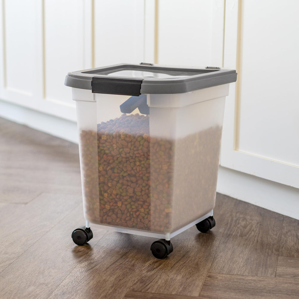 IRIS USA multi-pet use storage bin for dogs, cats, birds