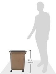 Translucent IRIS WeatherPro body shows remaining pet food at a glance.