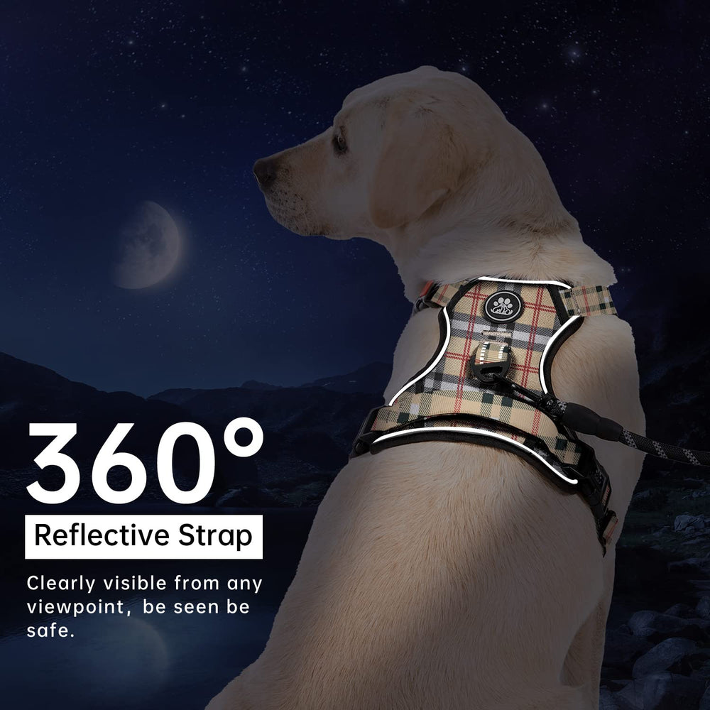IVY&LANE Soft mesh fabric on harness keeps dogs comfy