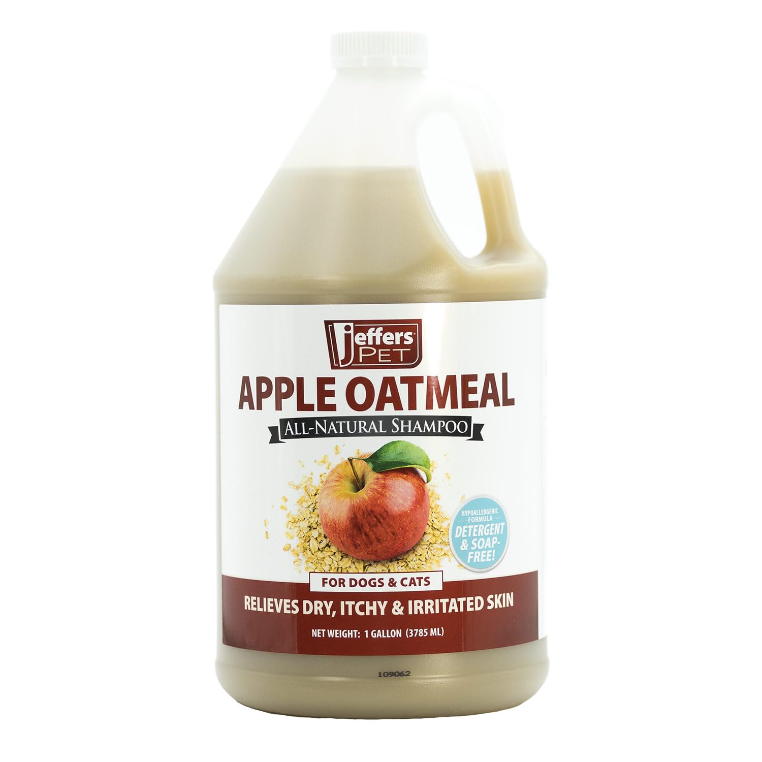 Jeffers Apple Oatmeal Shampoo bottle demonstrates gentle cleansing for dogs and cats.