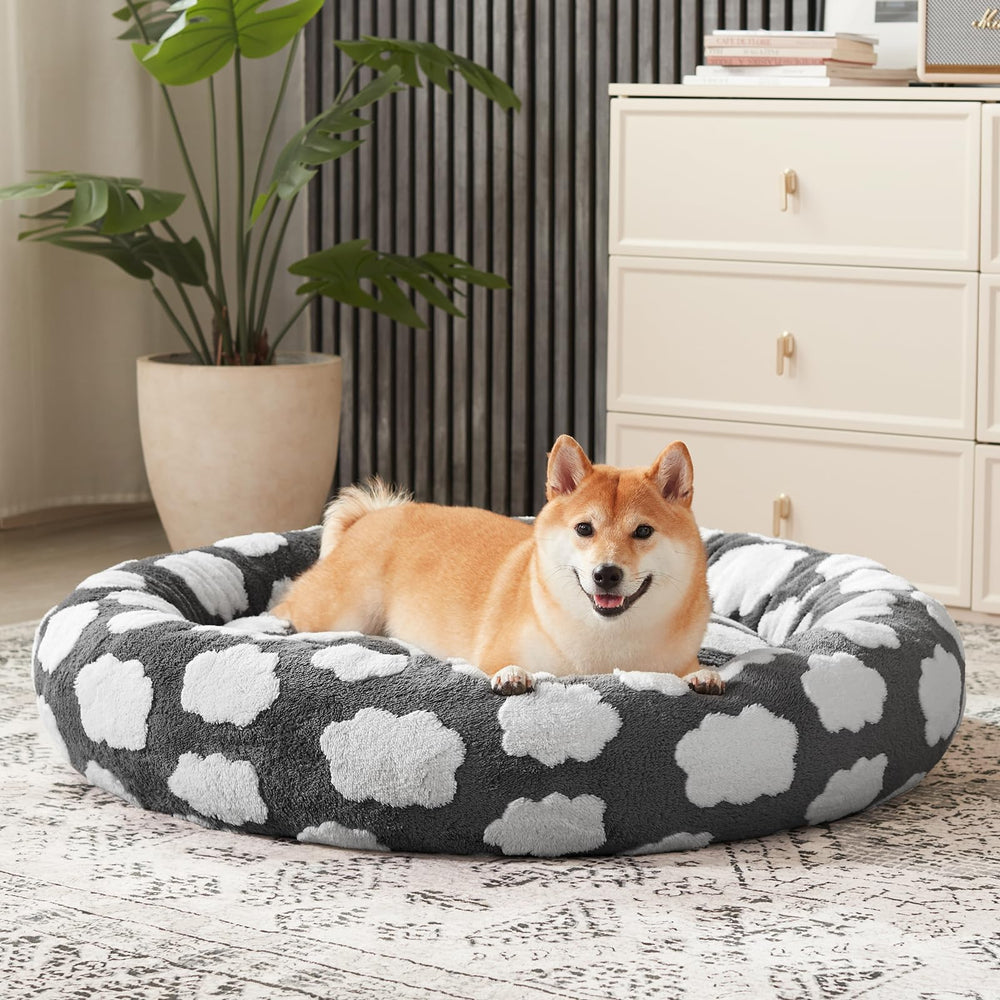 Joejoy donut large dog bed uses premium foam and polyfill for lasting shape.