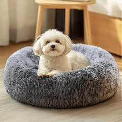JOLLYVOGUE Donut Bed plush faux fur close-up for cozy warmth