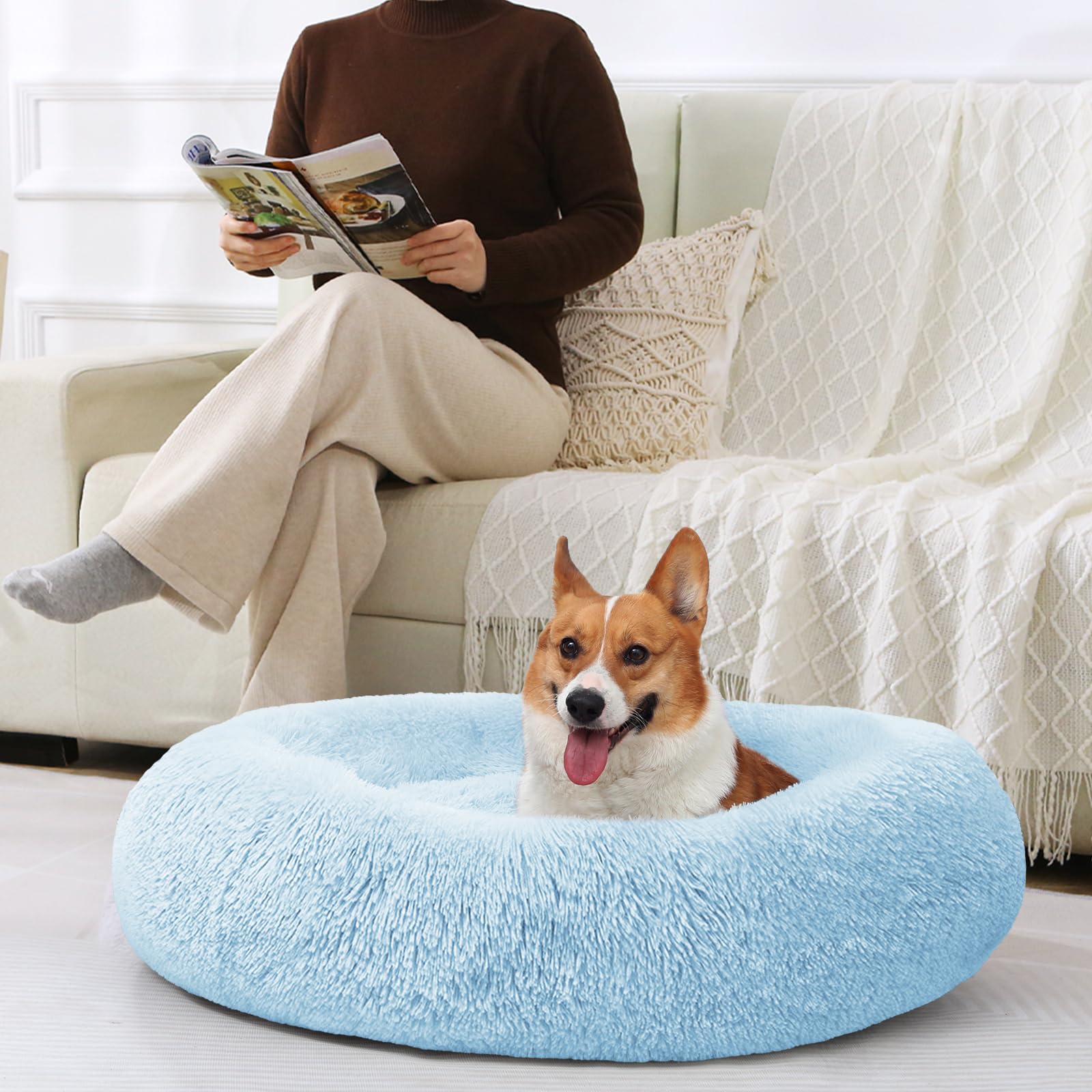 JOLLYVOGUE donut bed removable cover makes washing easy.