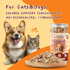 Jungle Calling freeze-dried duck bites display pure meat fibers with minimal processing.