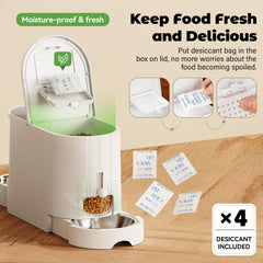 Anti-slip base on the JUNSPOW feeder keeps it stable during feeding.