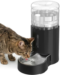 JUNSPOW cat water dispenser with 4L bottle for pet hydration on the go.