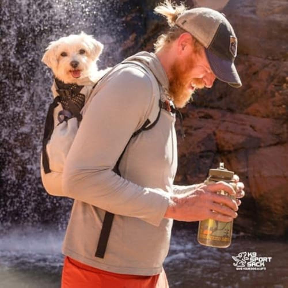 K9 Sport Sack Air 2 fur flap prevents hair from snagging zippers