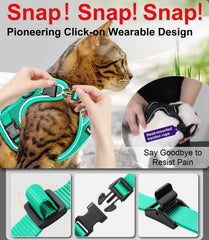 Kaazylab harness with reflective strips for visibility during low-light strolls.