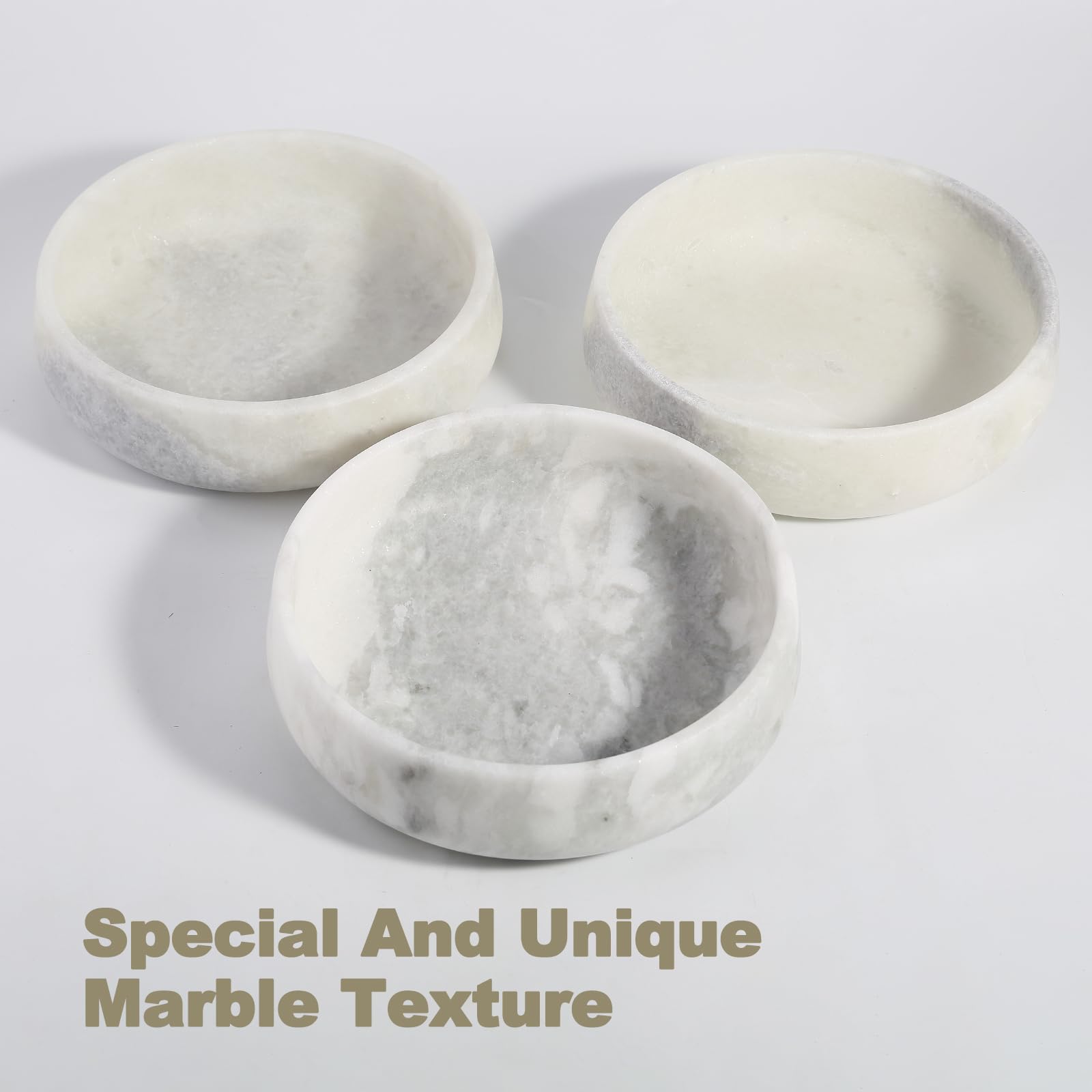 karibiber large dual-bowl design for food and water.