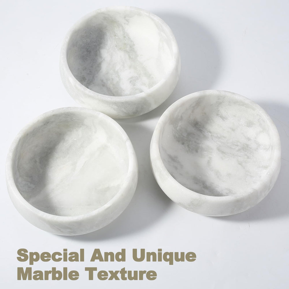Karibiber marble dog bowl with smooth surface reduces odors and simplifies wiping.
