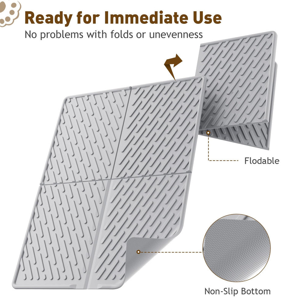Kaxionage litter mat controls scattering for a cleaner room.