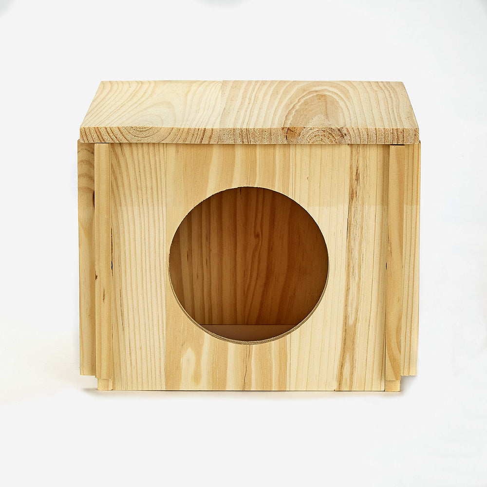 Durable natural pine construction supports gnawing and playful exploration.