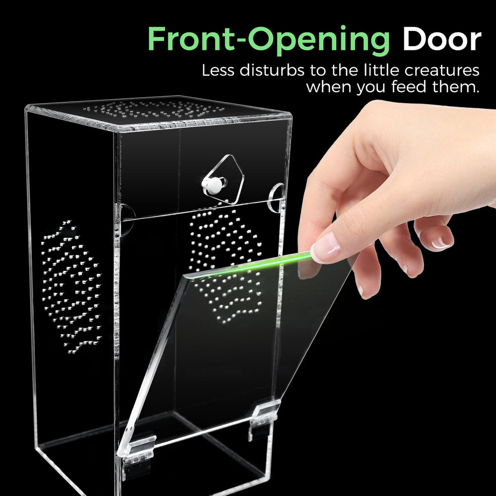 KERRLOTTE enclosure offers 360° view to monitor behavior without blind spots.