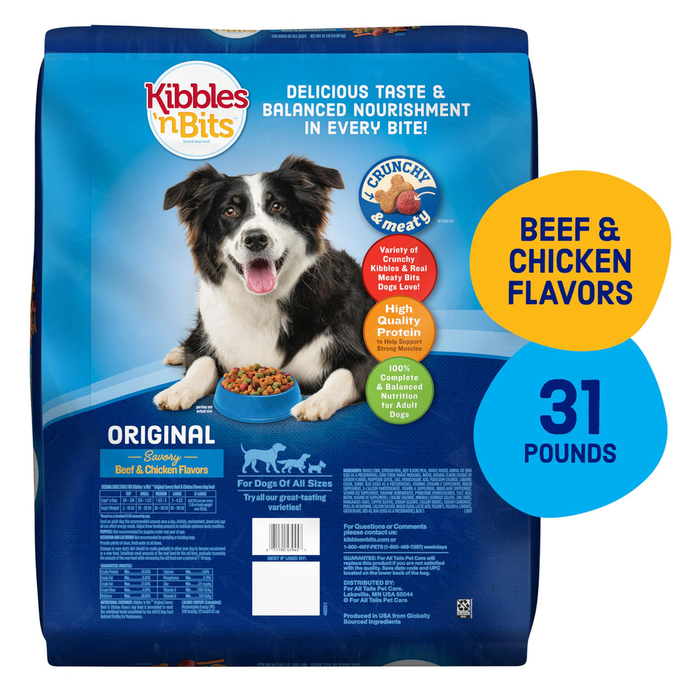 Kibbles 'n Bits Original texture close-up shows crunchy kibble and meaty bits.