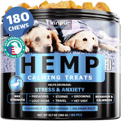 Kinpur Pet Care calming chews with duck flavor easing stress during car rides.