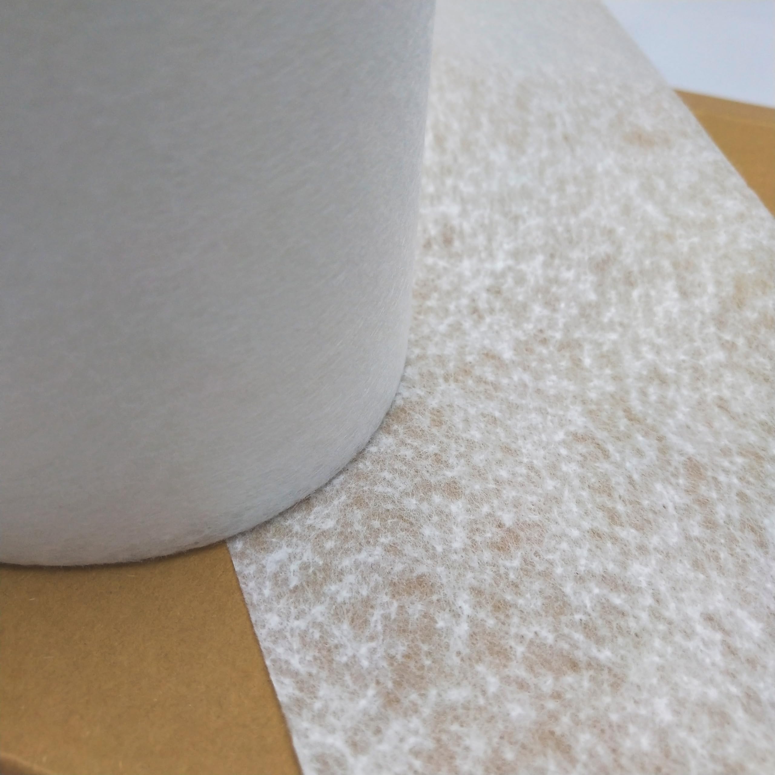 Clear water and enhanced visibility with Kipwake fleece roll in use.