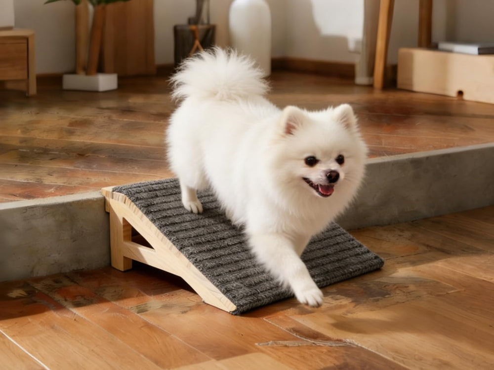 KISIMUY solid wood construction offers durable pet steps.