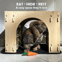 Kiwi & Mora Bunny House Hideout with hay feeder promotes tidy feeding.