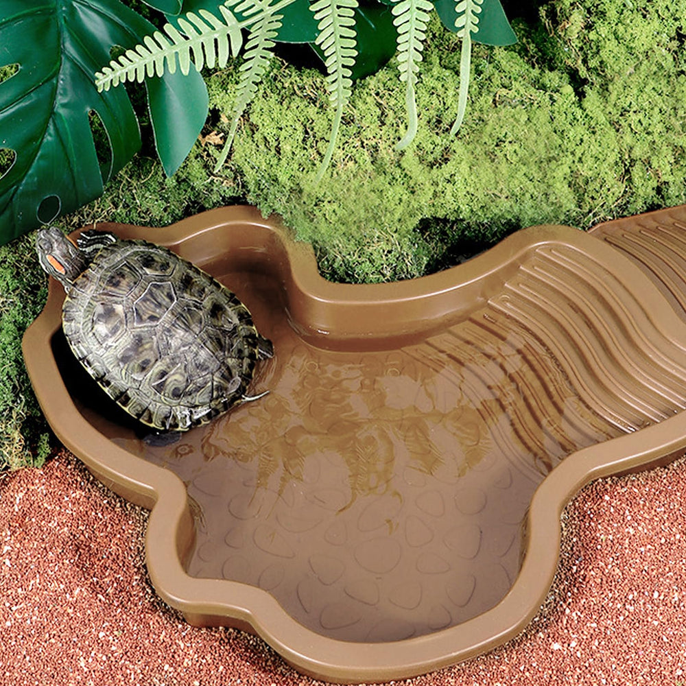 KKONHII multifunctional design doubles as a bath, water dish, or feeding tray.