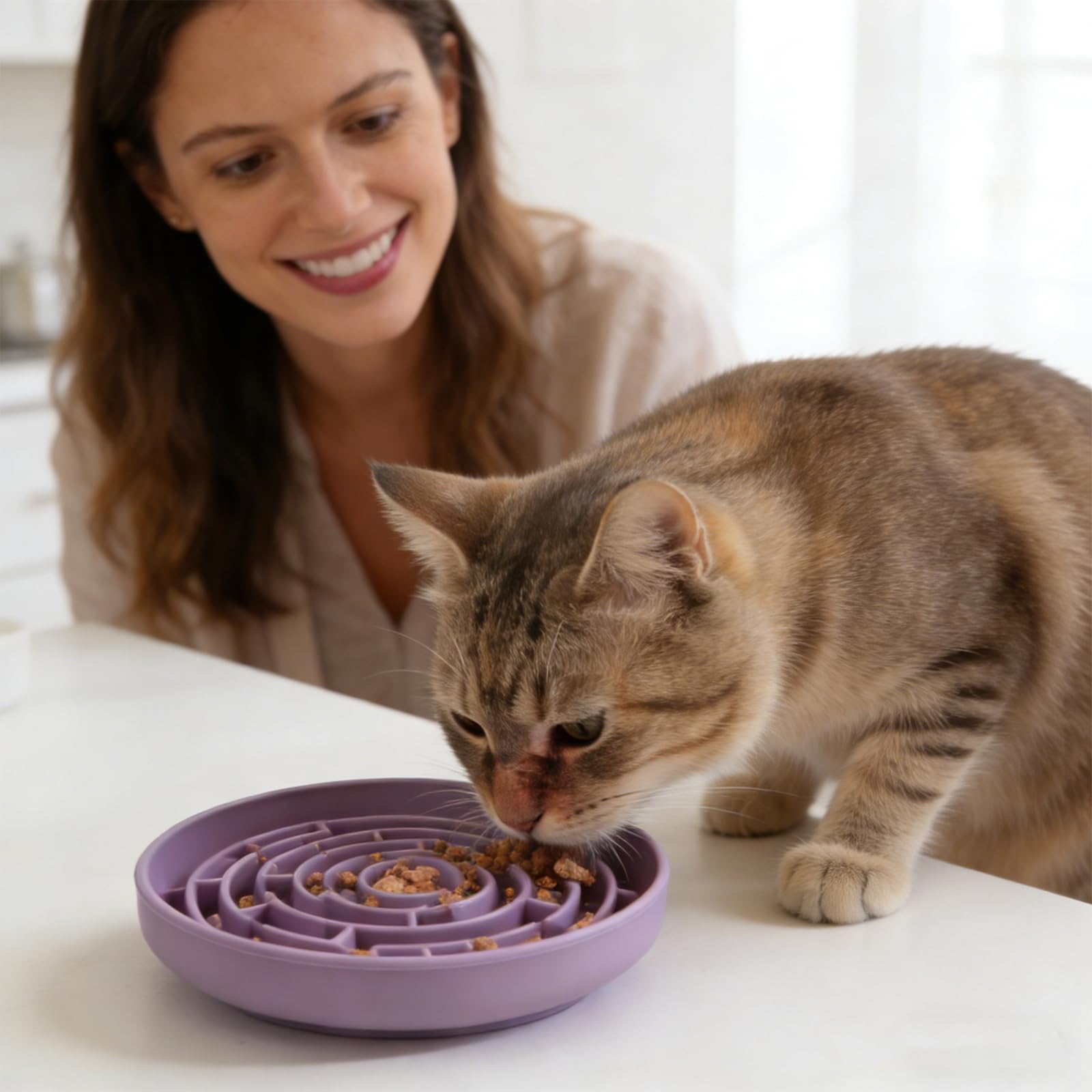 KOAIDOLMO diameter-7-87-inch bowl suited for small to medium pets.
