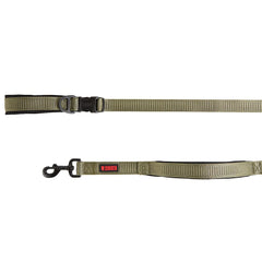 KONG Comfort leash with traffic handle and padded grip for confident city walks.