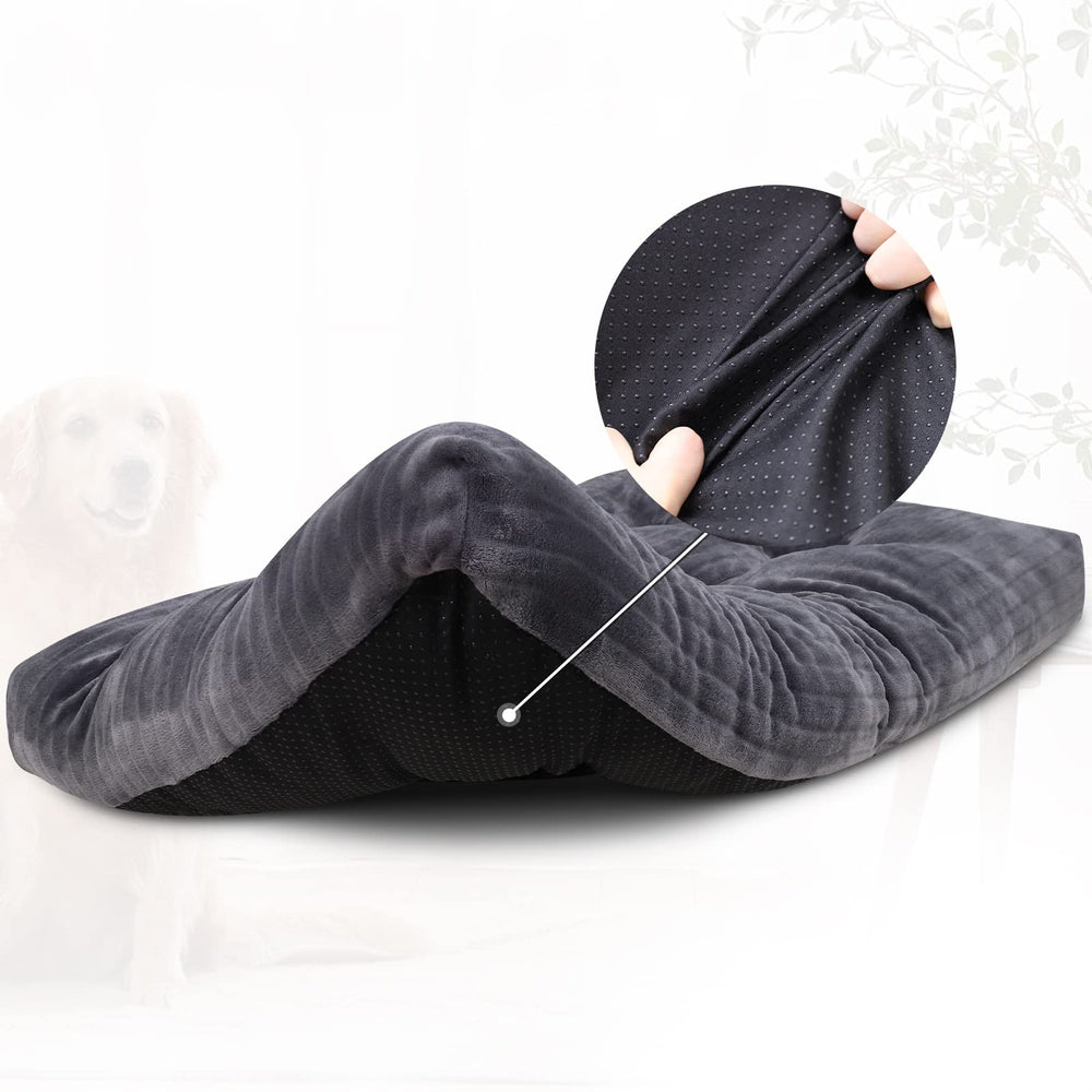 KSIIA machine-washable dog kennel bed stays clean after multiple washes.