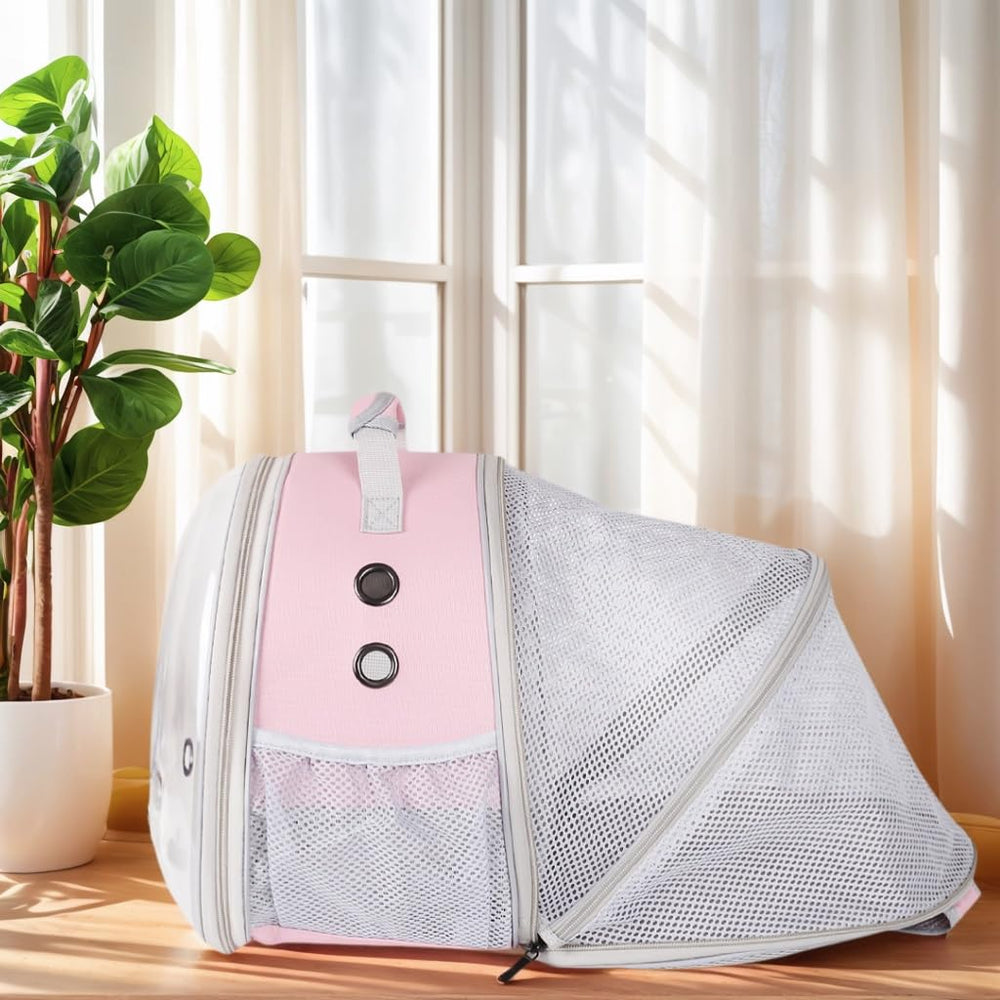 LAIRIES Compact carrier with washable mats for versatile outings.