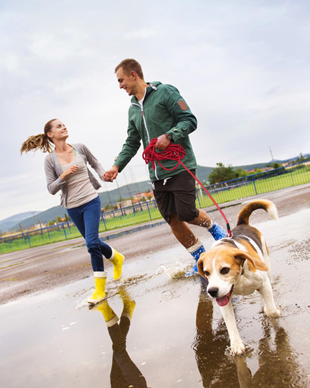 Lanwandeng Long Dog Leash suitable for yard, camping, and training use.