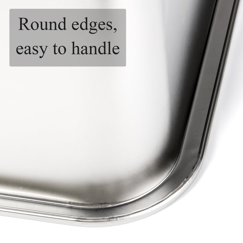 Lawei litter box with dual-side handles for easy transport.