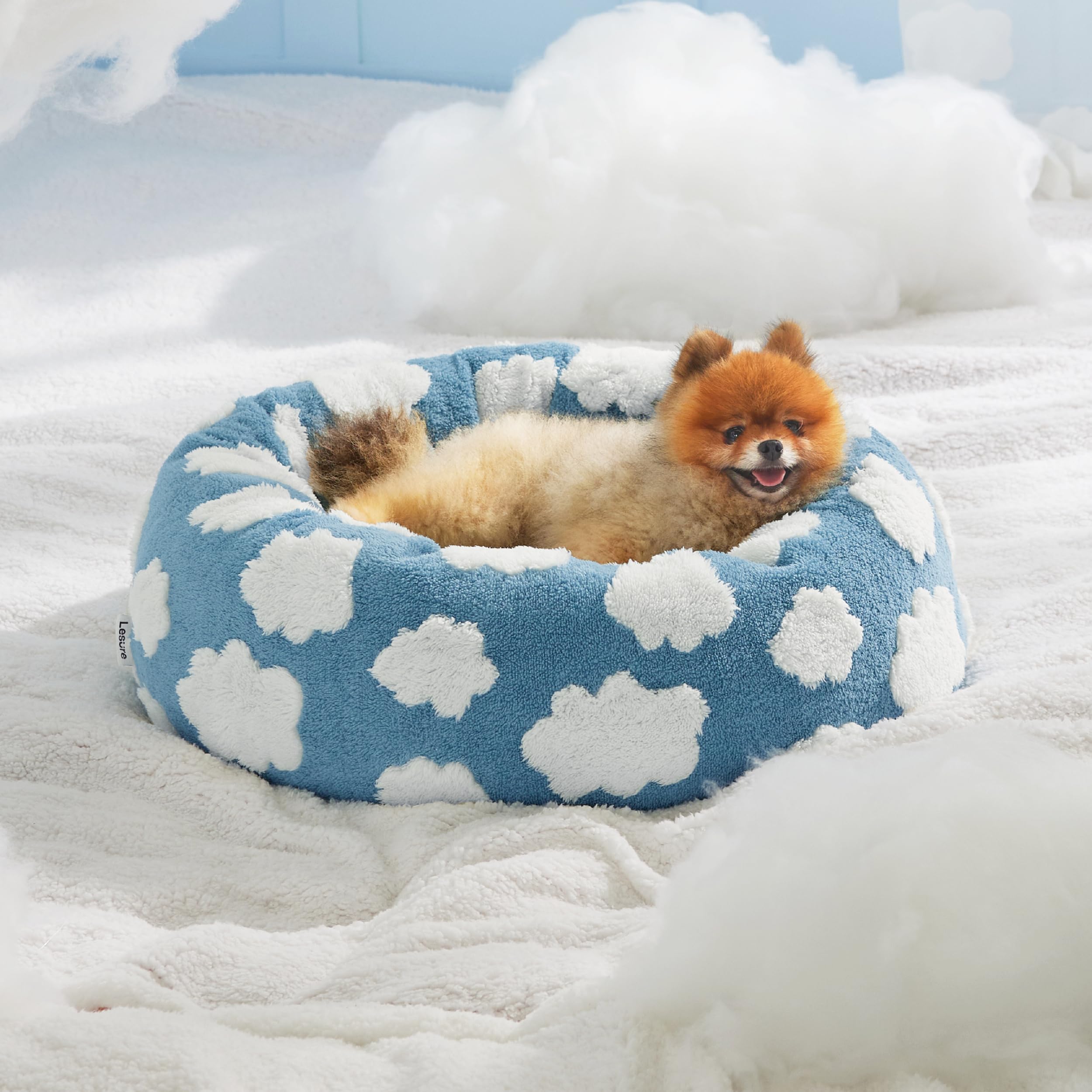 LE SURE cat and small dog bed offers a soft indoor lounge