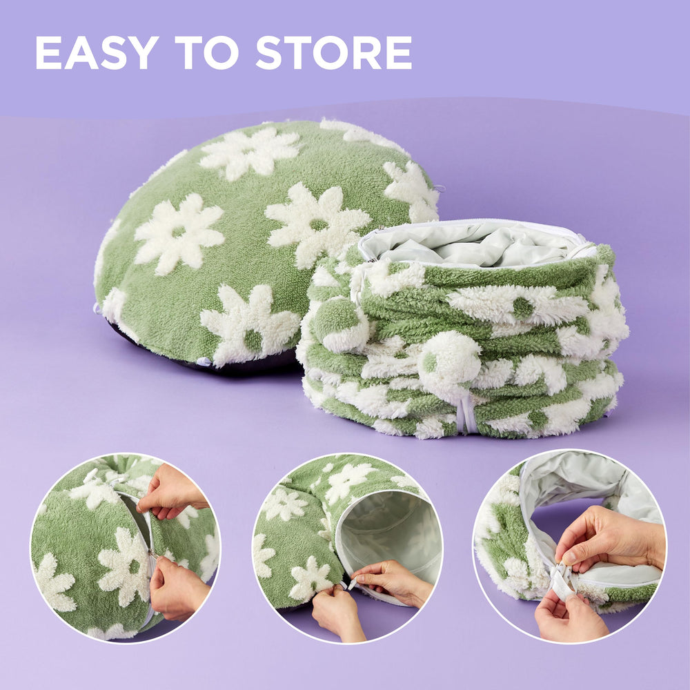 LE SURE Lesure Cat Tunnel Bed includes two toy balls for interactive fun.
