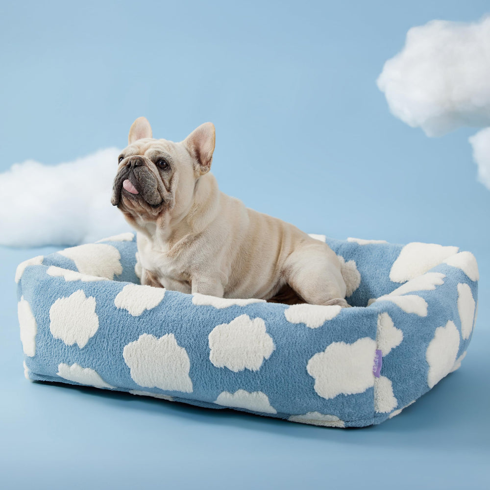 LE SURE bed features anti-slip bottom to stay in place.