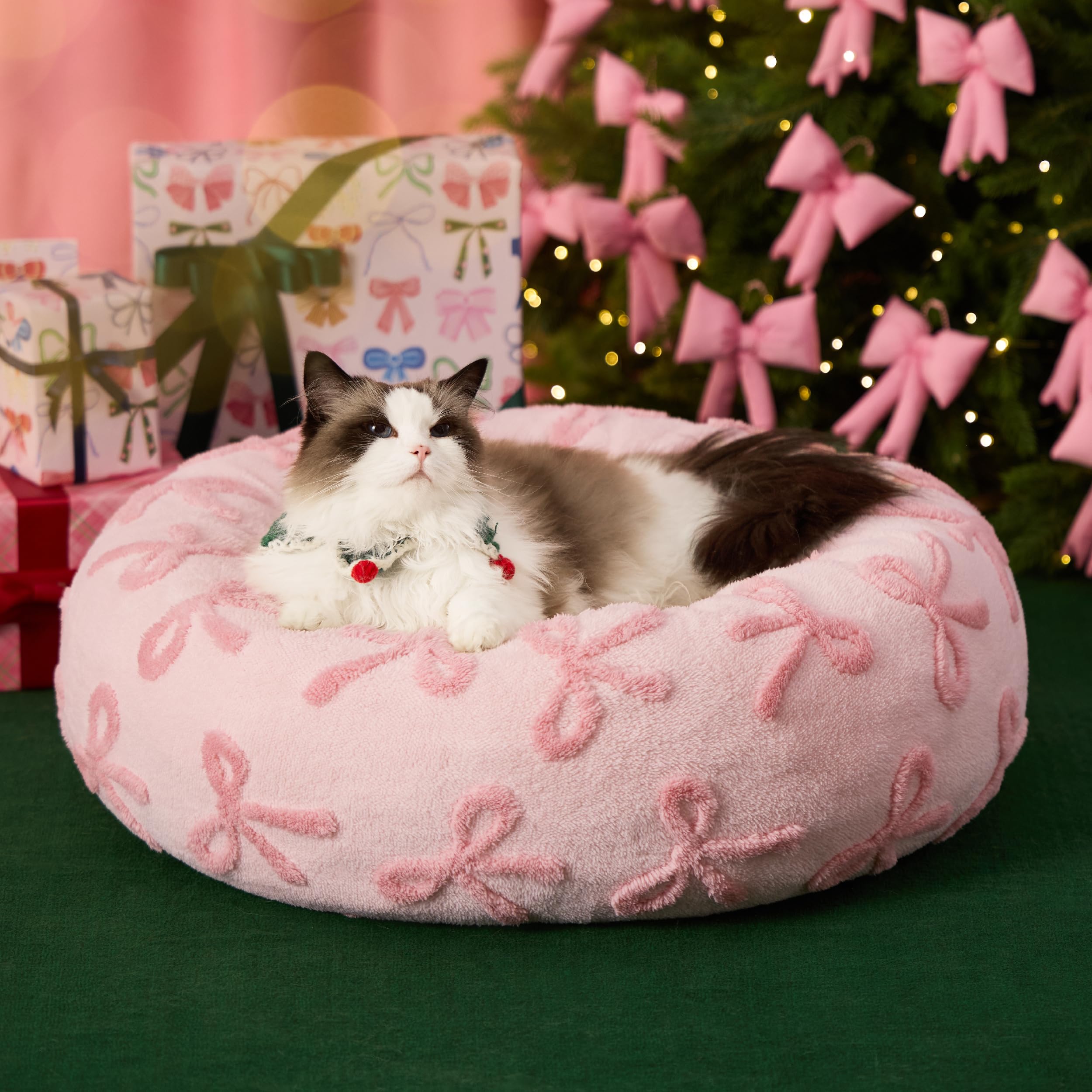 LE SURE plush donut bed cushions without flattening for lasting comfort