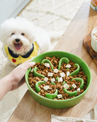 LE TAUCI ceramic dog bowl with non-slip base to prevent spills.