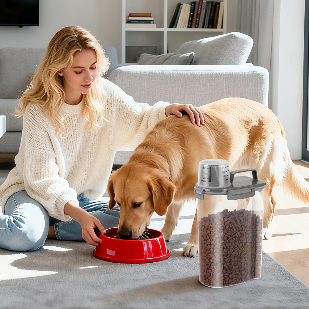 LEAWALK transparent barrel lets you see food levels at a glance